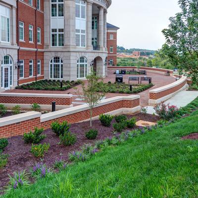 Lu School Of Business Horizontal 0012