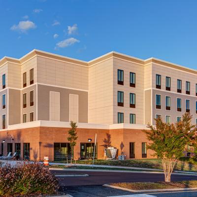 Staybridge Cville Horizontal 0007