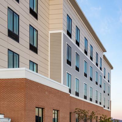 Staybridge Cville Vertical 0002