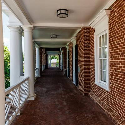 Uva Whisnand Terrace Darden Vertical 0010